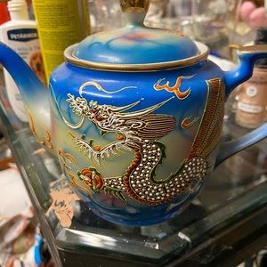 Oriental vintage teapot set